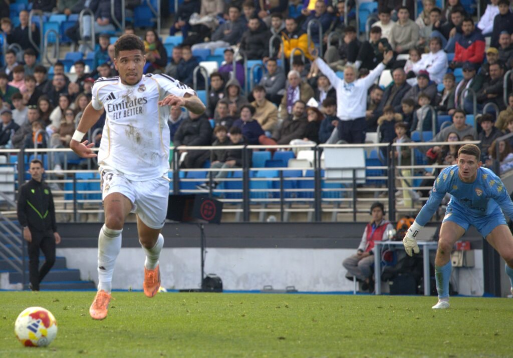 RM Castilla: Celebracion de un aficionado antes del gol