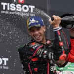 Bezzecchi humilla; Acosta líder y Márquez KO