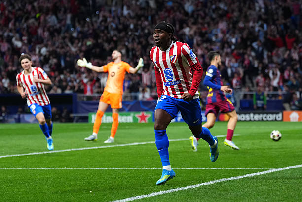 Lookmnan en la celebración del 1-2 (Foto de Angel Martinez/Getty Images)