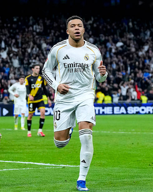 Kylian Mbappé tras anotar el penalti en el 97 (Foto de Cesar Cebolla / PRESSIN)